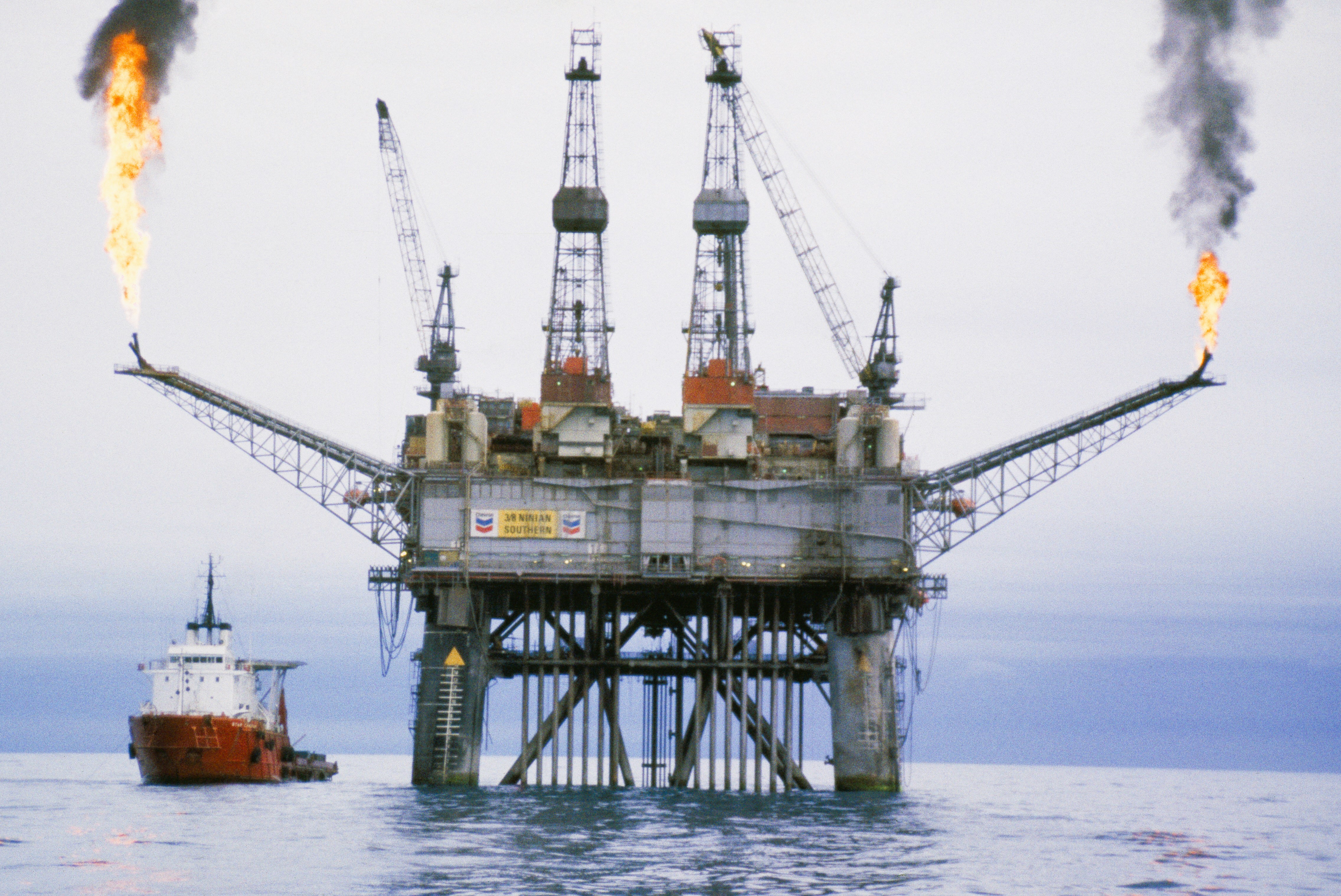 Dieser Diktator macht Putin noch reicher - Er verkauft uns jetzt Gas und Öl!