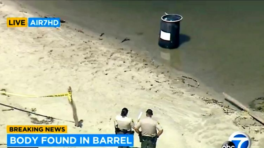 Fass mit Leiche an Badestrand angespült! Schockierender Fund an Millionärs-Strand!