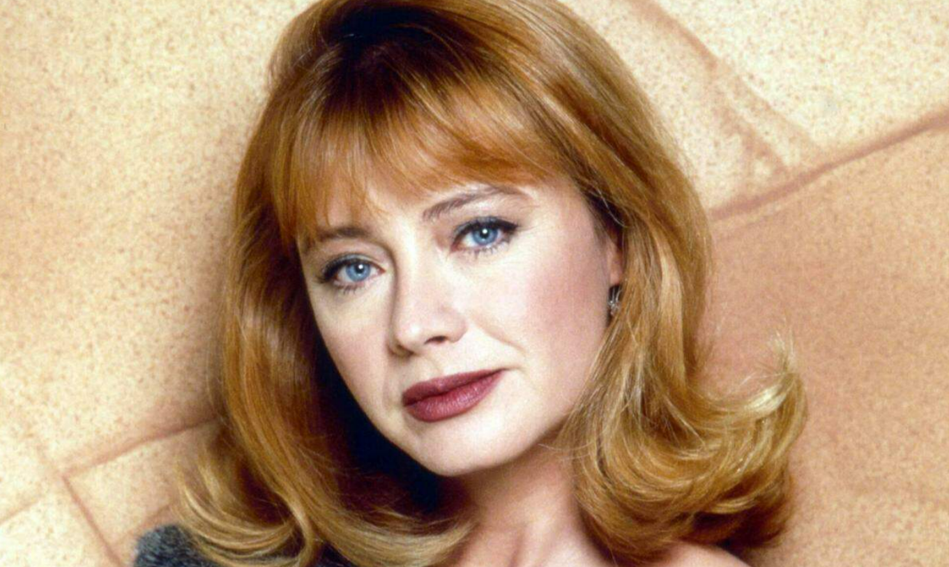 Soapdarstellerin stirbt mit nur 66 Jahren an Krebs! Trauer - Sie spielte in diesen Kultserien!