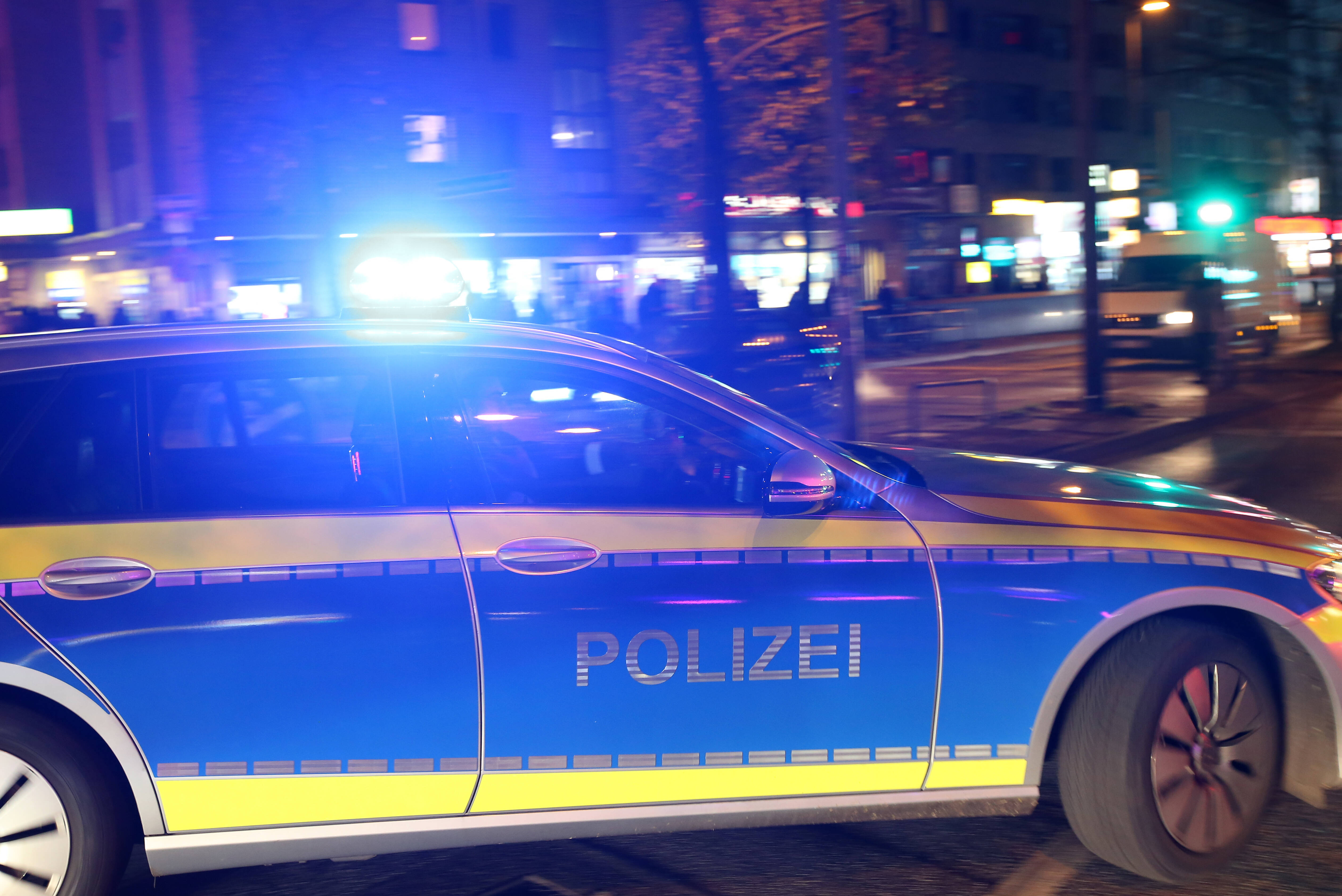 Tödlicher Unfall auf Bundesstraße  - 75-jähriger Rentner tot, 4 Personen verletzt