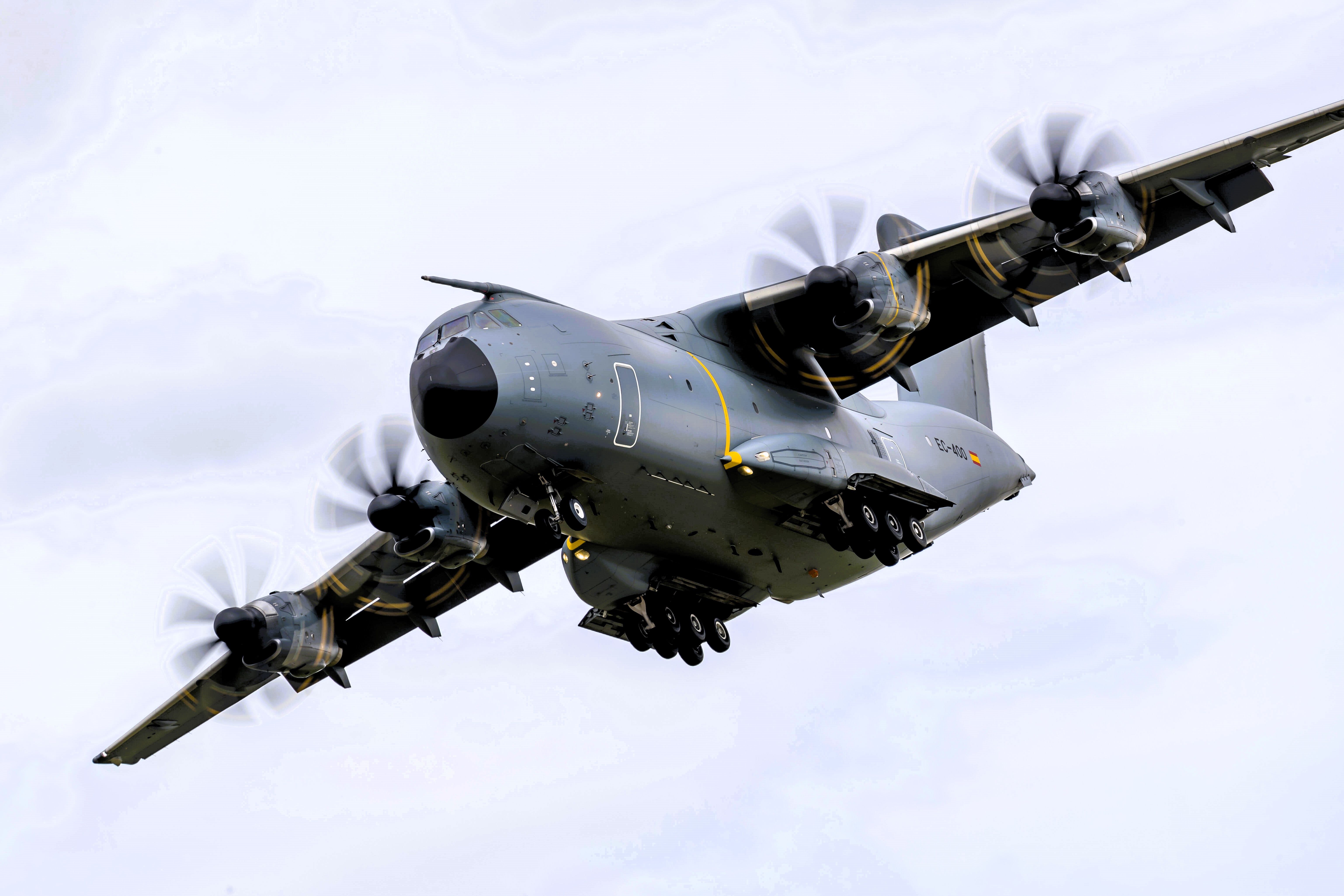 Evakuierung! Bundeswehr fliegt Deutsche aus dem Niger aus - Militärputsch immer bedrohlicher!