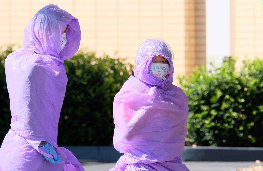 Feuerwehr warnt die Bevölkerung! Gift-Alarm nach Gefahrgut-Austritt! Halten Sie die Fenster geschlossen