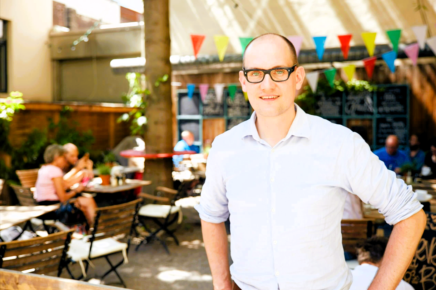 Grünen-Politiker Dahmen schwer verletzt! Hubschrauber muss ihn bewusstlos ins Krankenhaus fliegen!