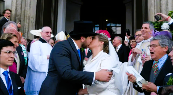 Royale Romanze: Deutsche Prinzessin gibt französischem Grafen das Jawort!