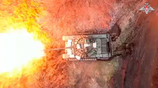 Neue Schmach für Wladimir Putin: Video zeigt Zerstörung von 10 russischen Panzern durch die Ukraine