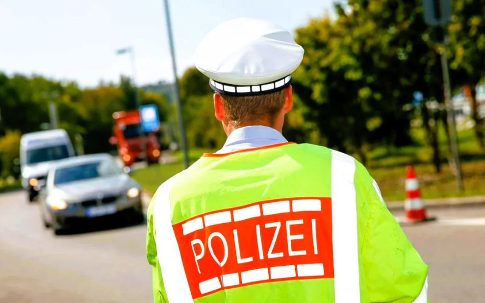 Deutsche in Österreich erschossen! Schocktat auf Supermarktparkplatz nach Aussprache - Täter flieht!